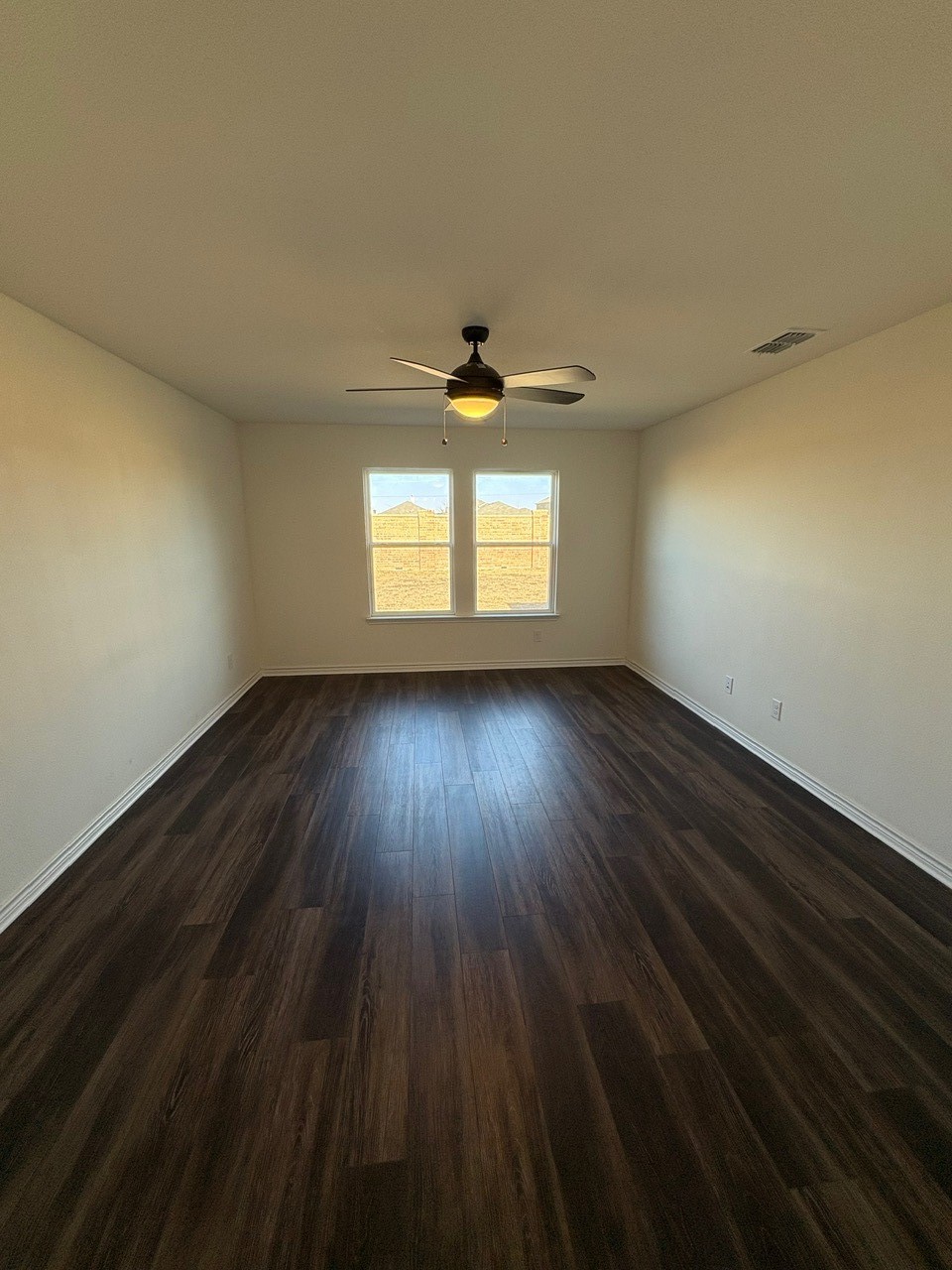 1833 Aslynn Circle Aubrey TX 76227
