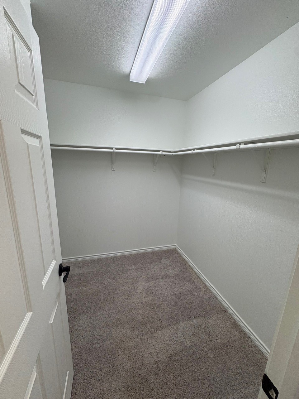 1833 Aslynn Circle Aubrey TX 76227