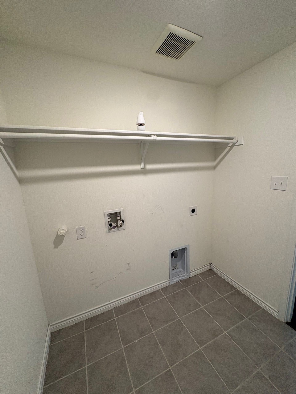 1833 Aslynn Circle Aubrey TX 76227