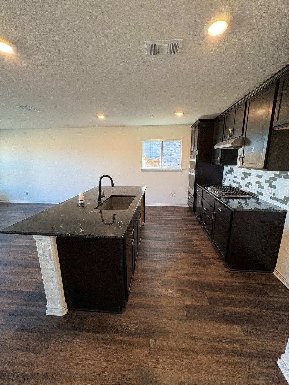 1833 Aslynn Circle Aubrey TX 76227