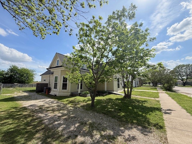 312 Poplar Street Italy TX 76651