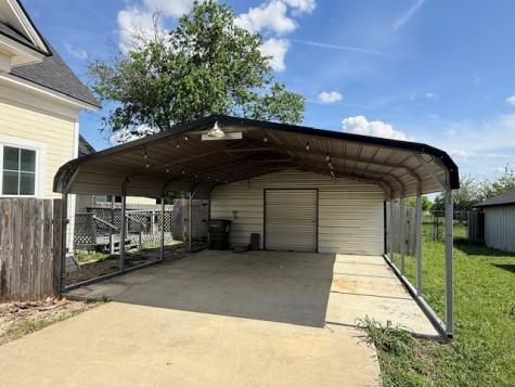 312 Poplar Street Italy TX 76651