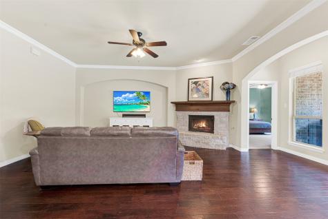 10624 Leesa Drive Mckinney TX 75072