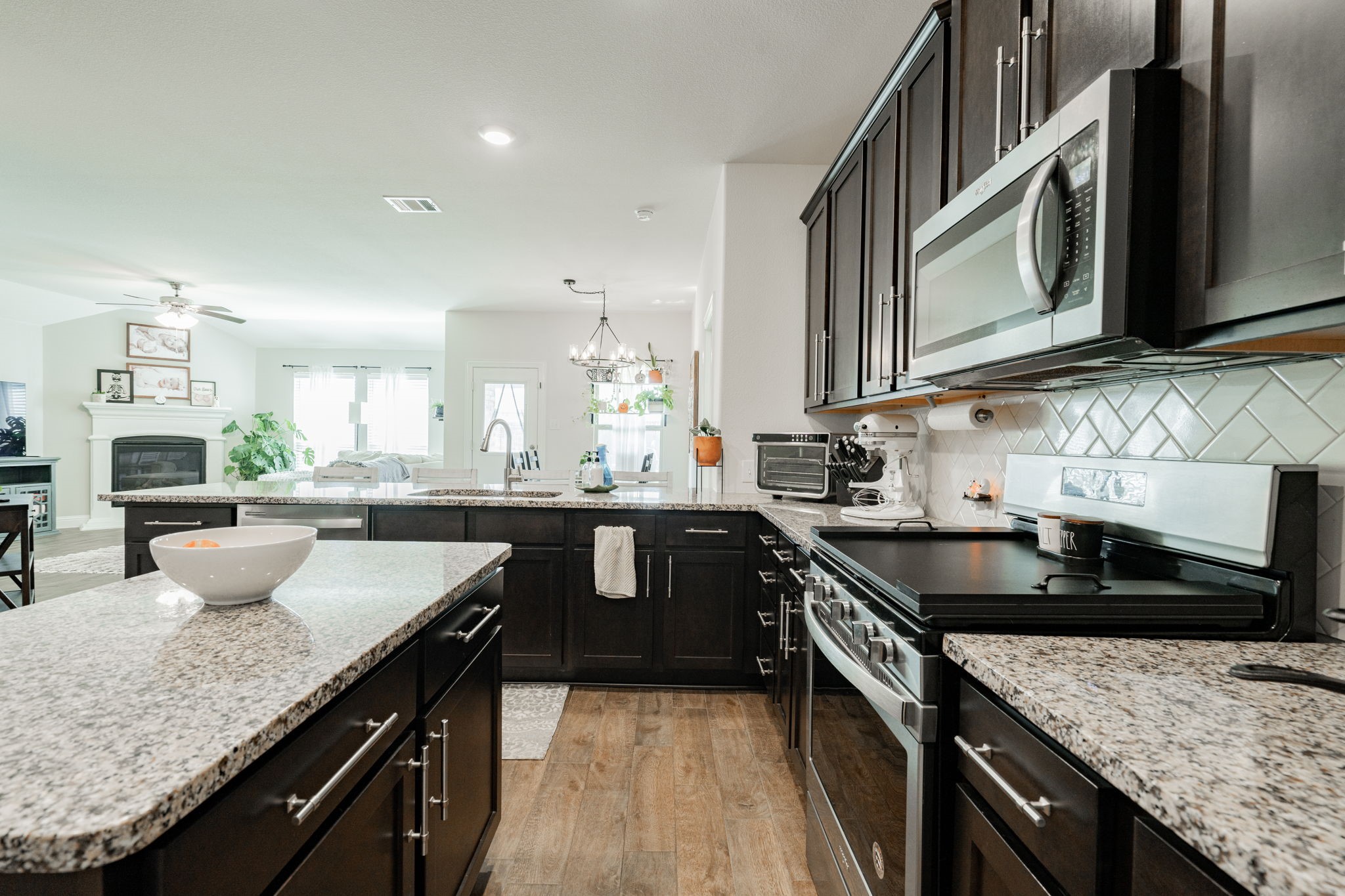 11012 Klondike Lane Aubrey TX 76227