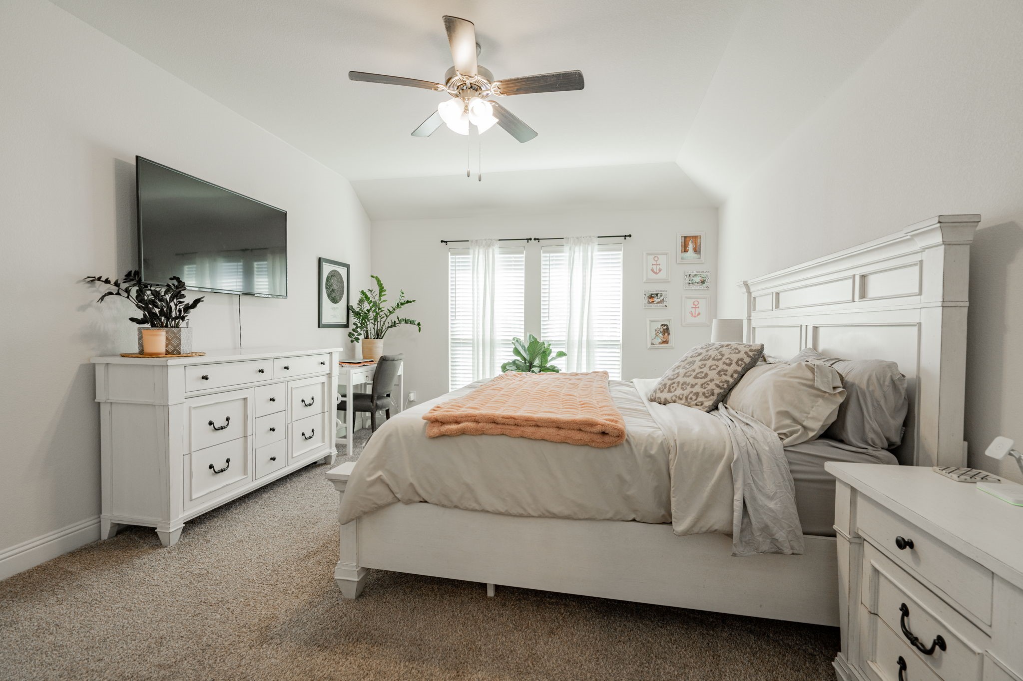 11012 Klondike Lane Aubrey TX 76227
