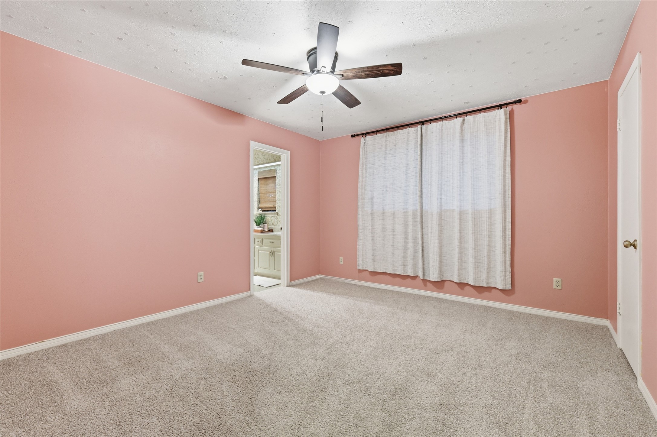 823 Ridgecrest Circle Denton TX 76205