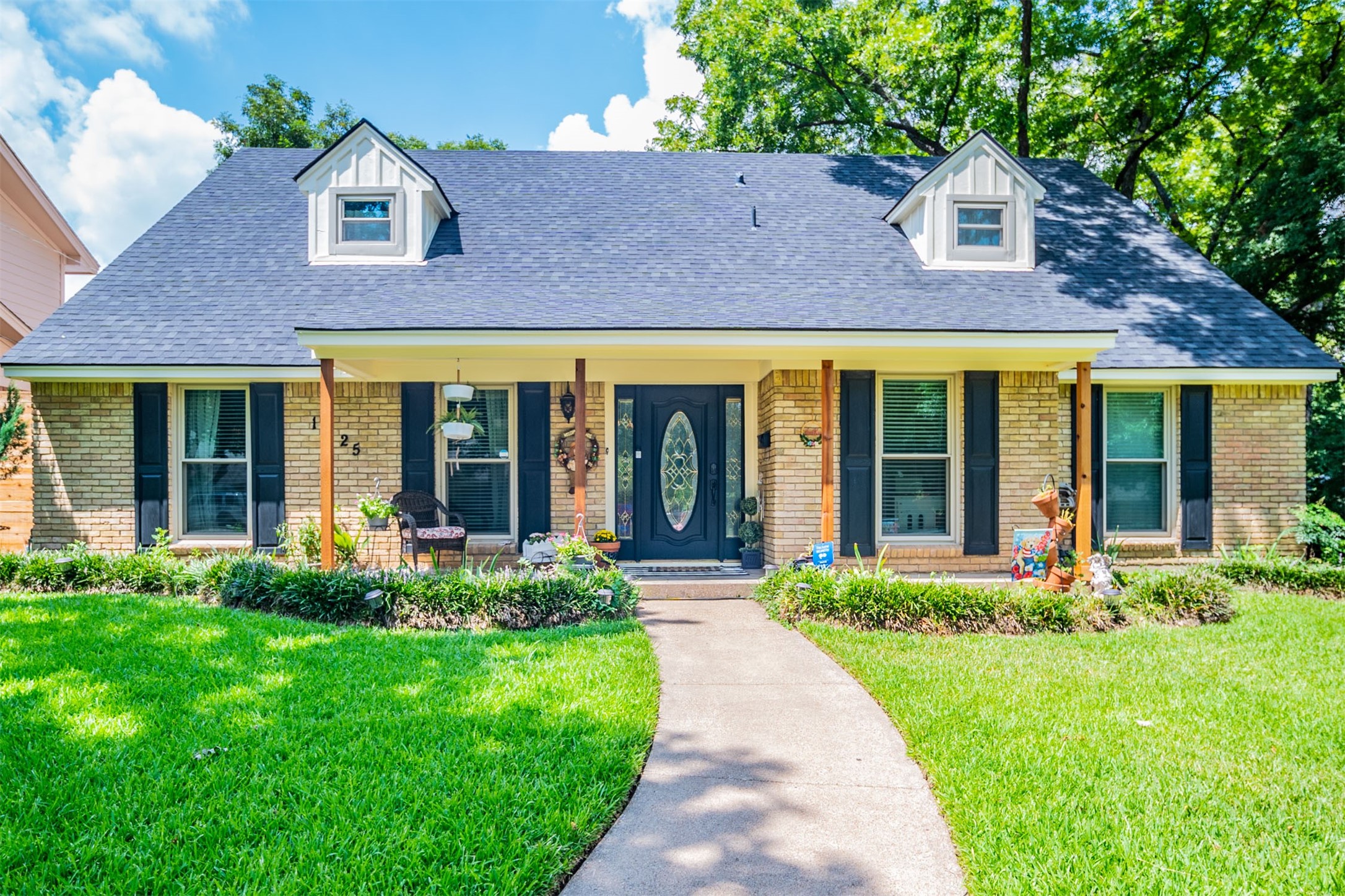 1825 Esquire Place Grand Prairie TX 75050