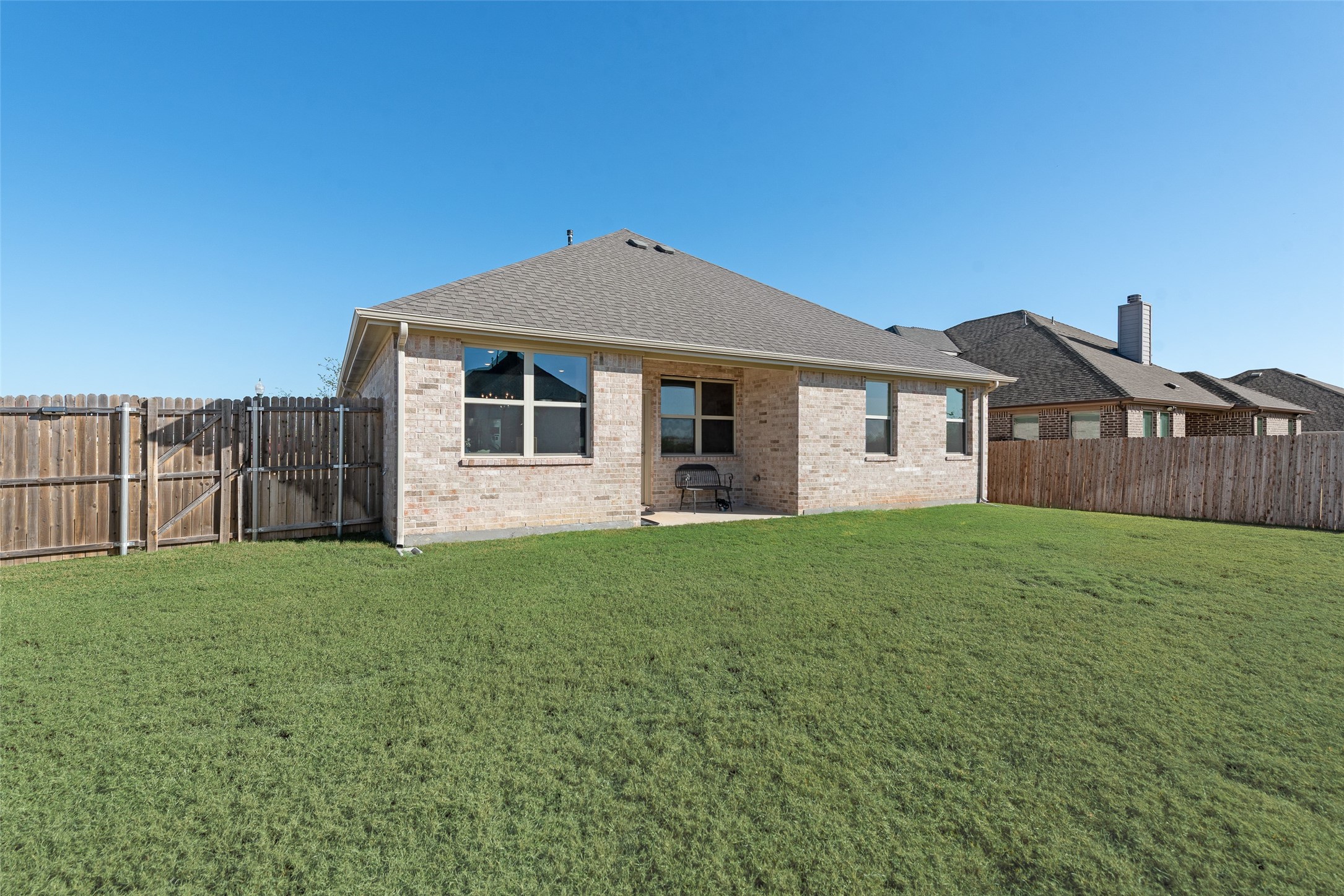 136 Creekside Drive Sanger TX 76266