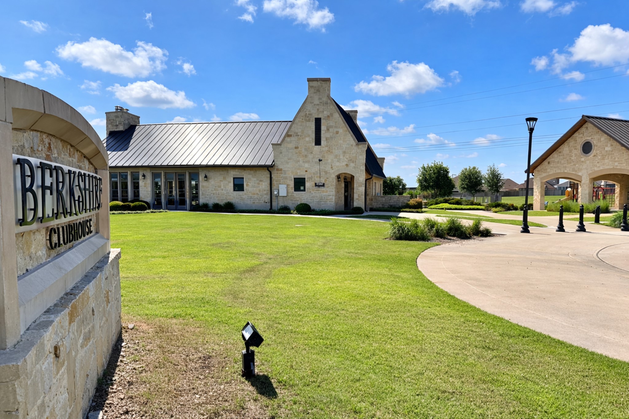 421 Acton Avenue Fort Worth TX 76131