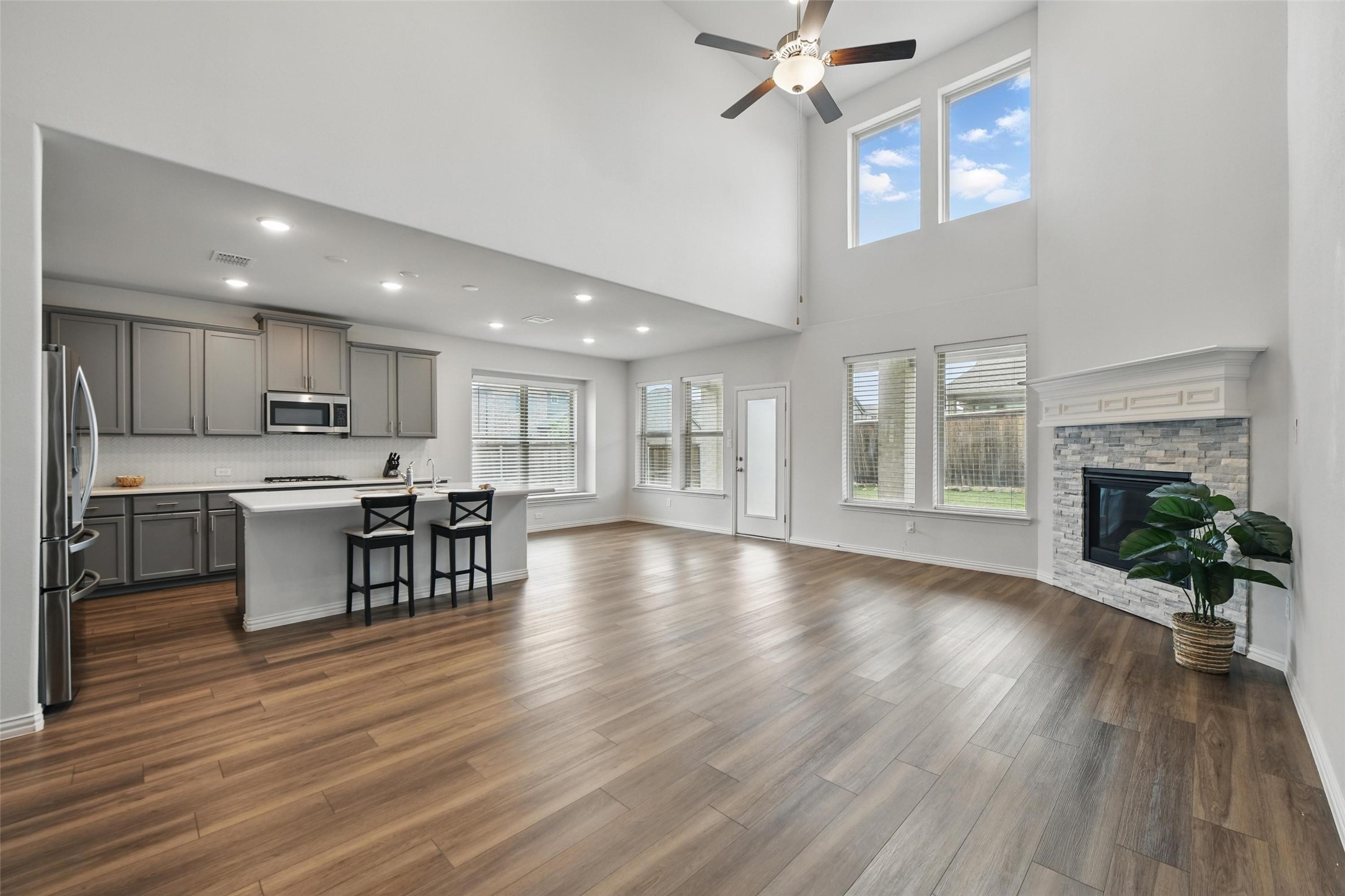 421 Acton Avenue Fort Worth TX 76131