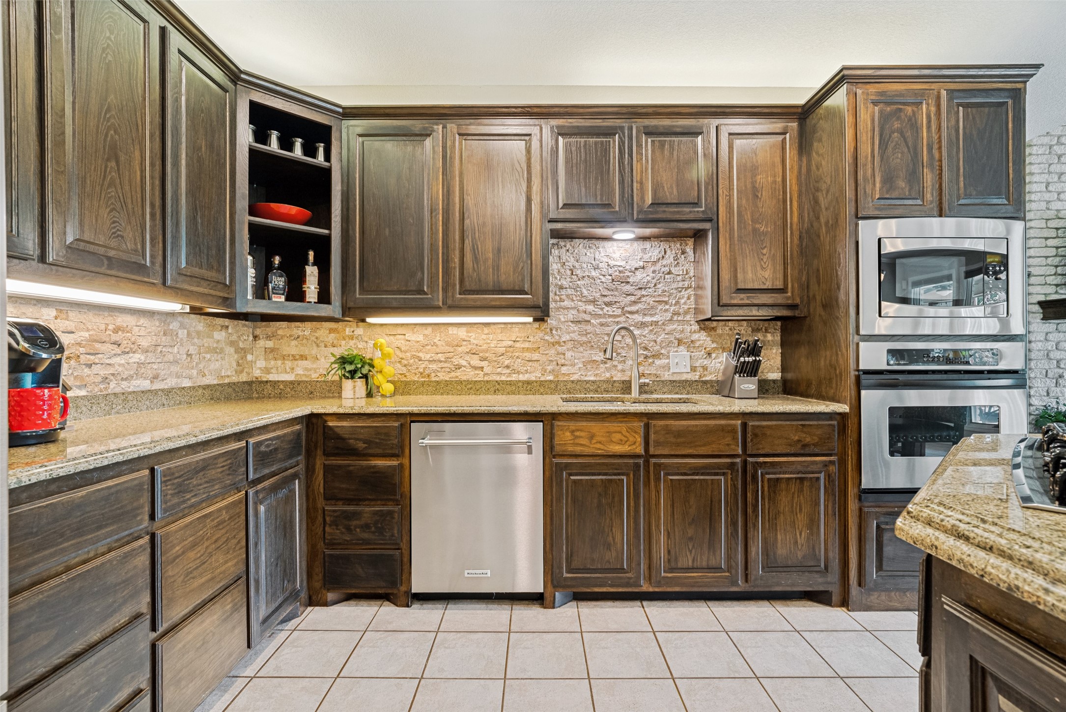 408 Yuchi Court Fort Worth TX 76108