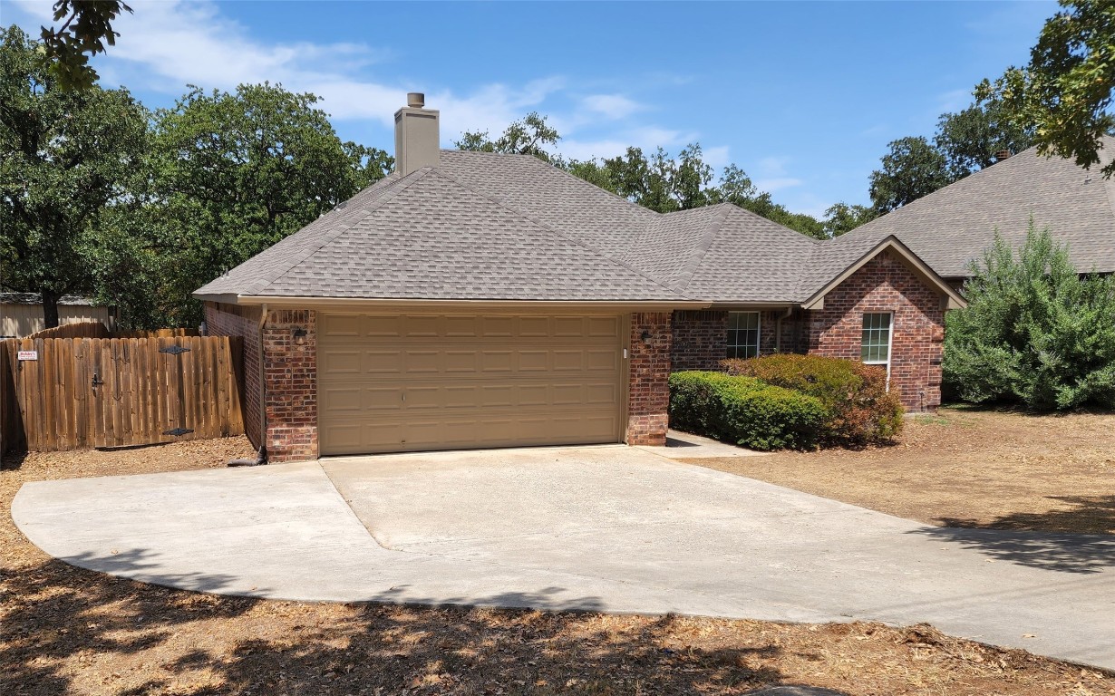 1109 N Stewart Street Azle TX 76020