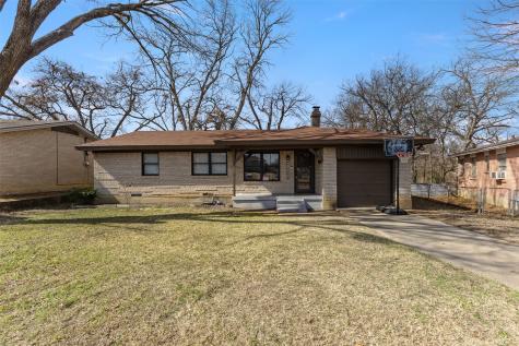 1206 Hillside Drive Grand Prairie TX 75051