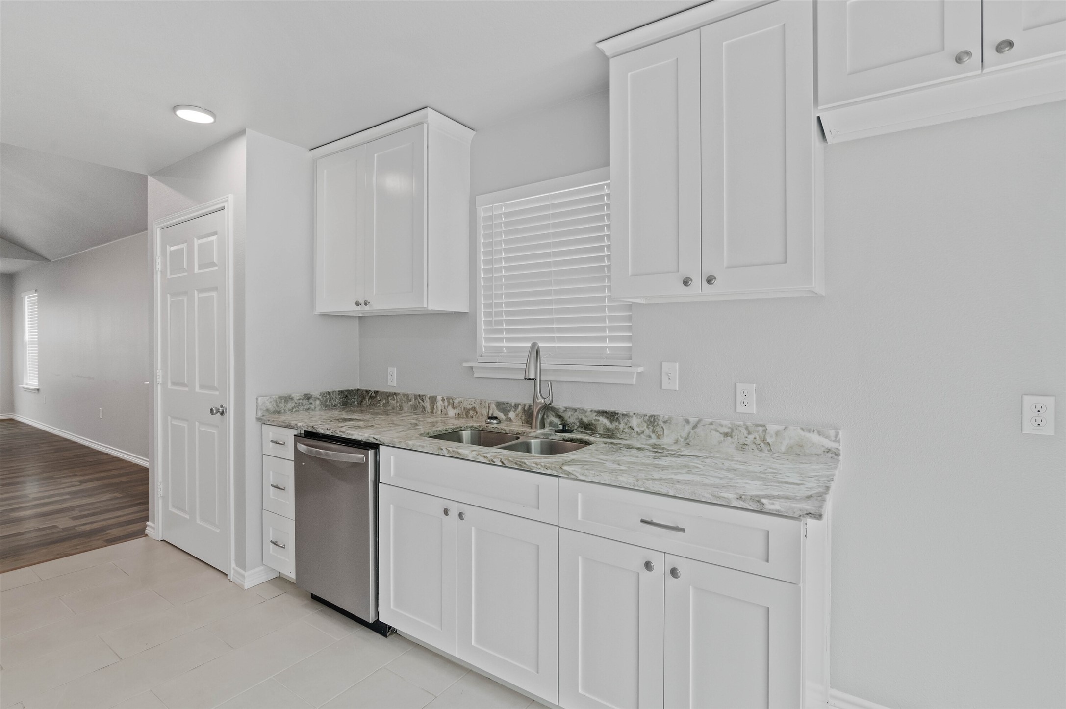 1100 Primrose Drive Sanger TX 76266