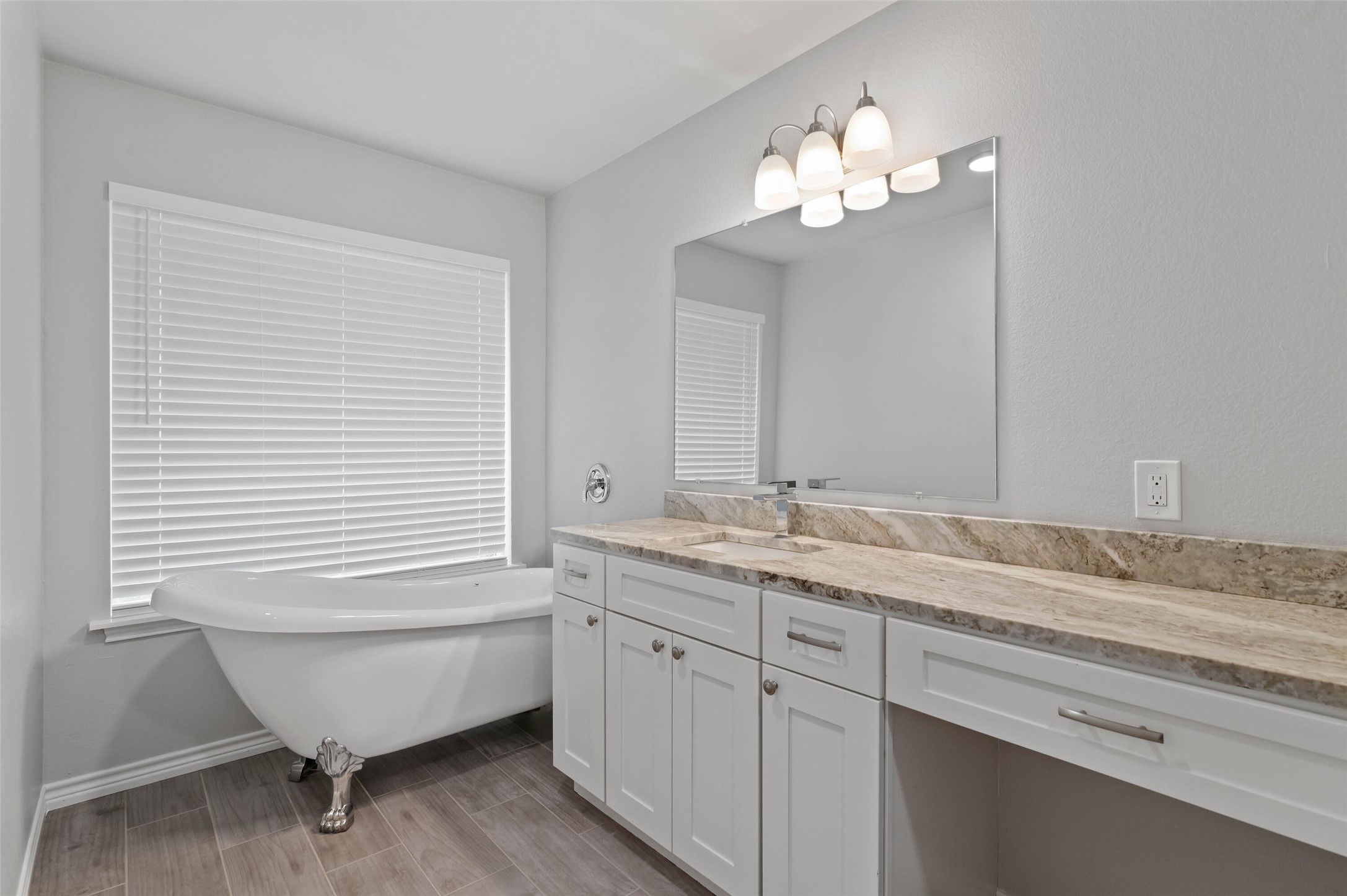 1100 Primrose Drive Sanger TX 76266