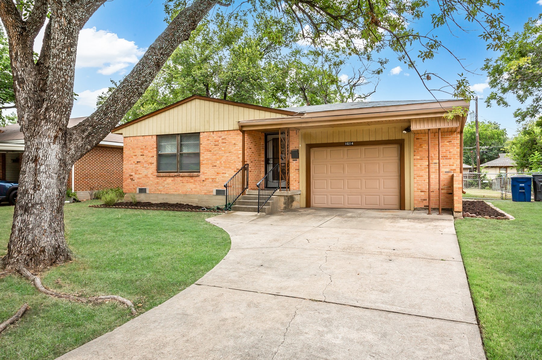 10214 San Juan Avenue Dallas TX 75228