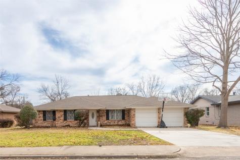 717 Danish Drive Grand Prairie TX 75050