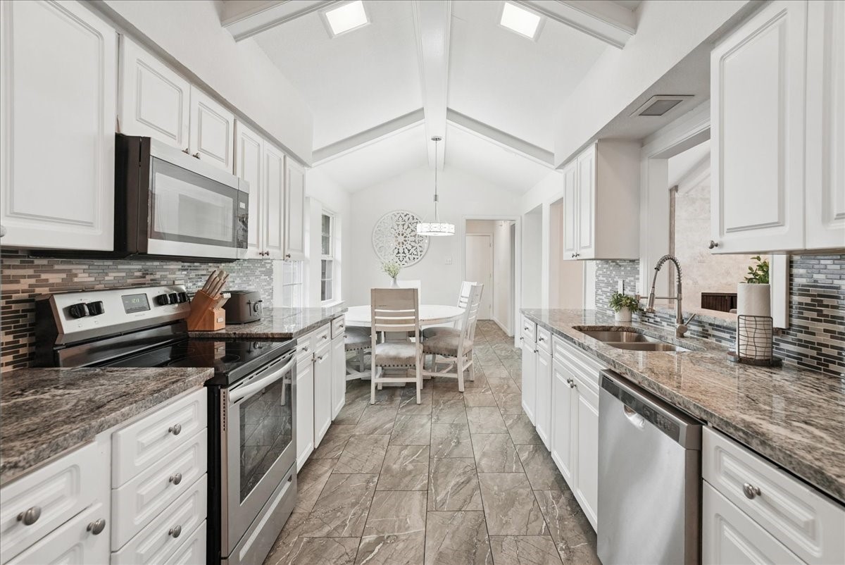 527 Goodwin Drive Richardson TX 75081