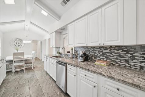 527 Goodwin Drive Richardson TX 75081