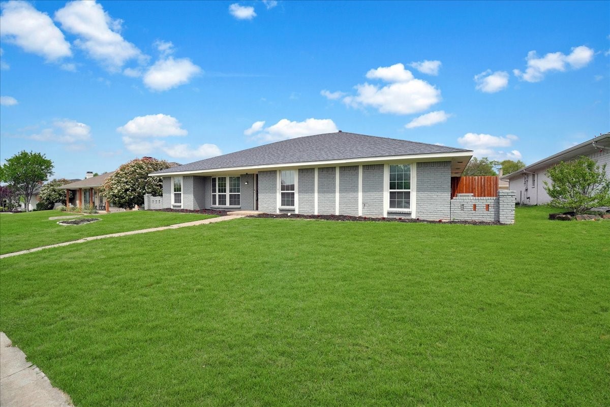 527 Goodwin Drive Richardson TX 75081