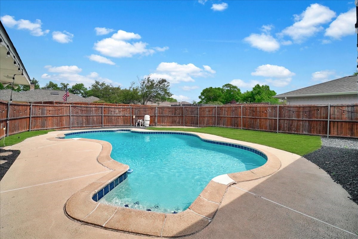 527 Goodwin Drive Richardson TX 75081