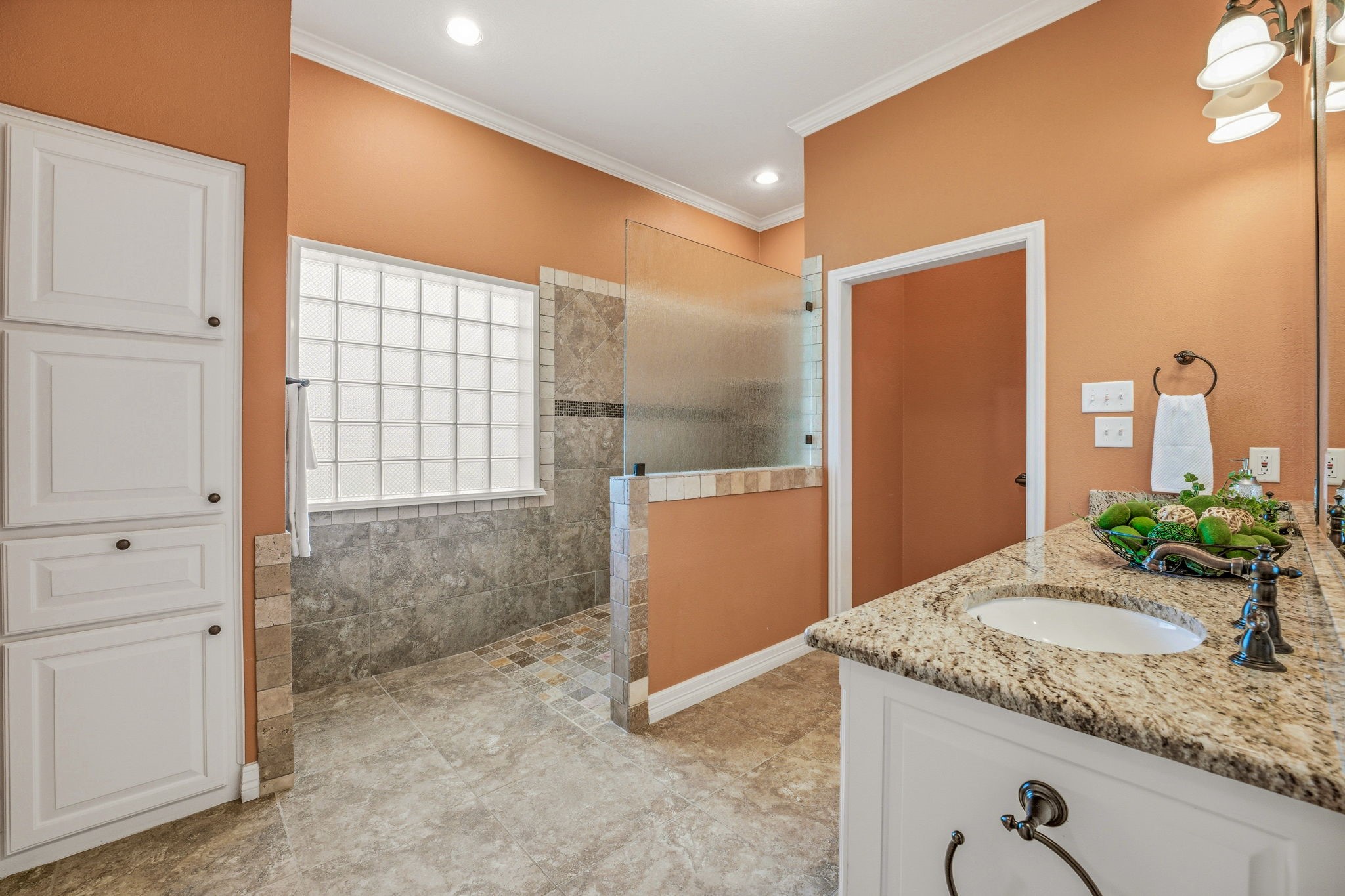5900 Nutcracker Drive Granbury TX 76049