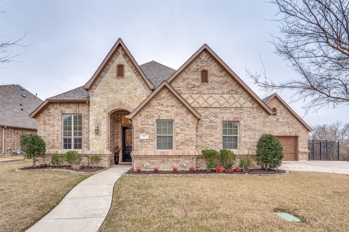 902 Means Farm Road Garland TX 75044