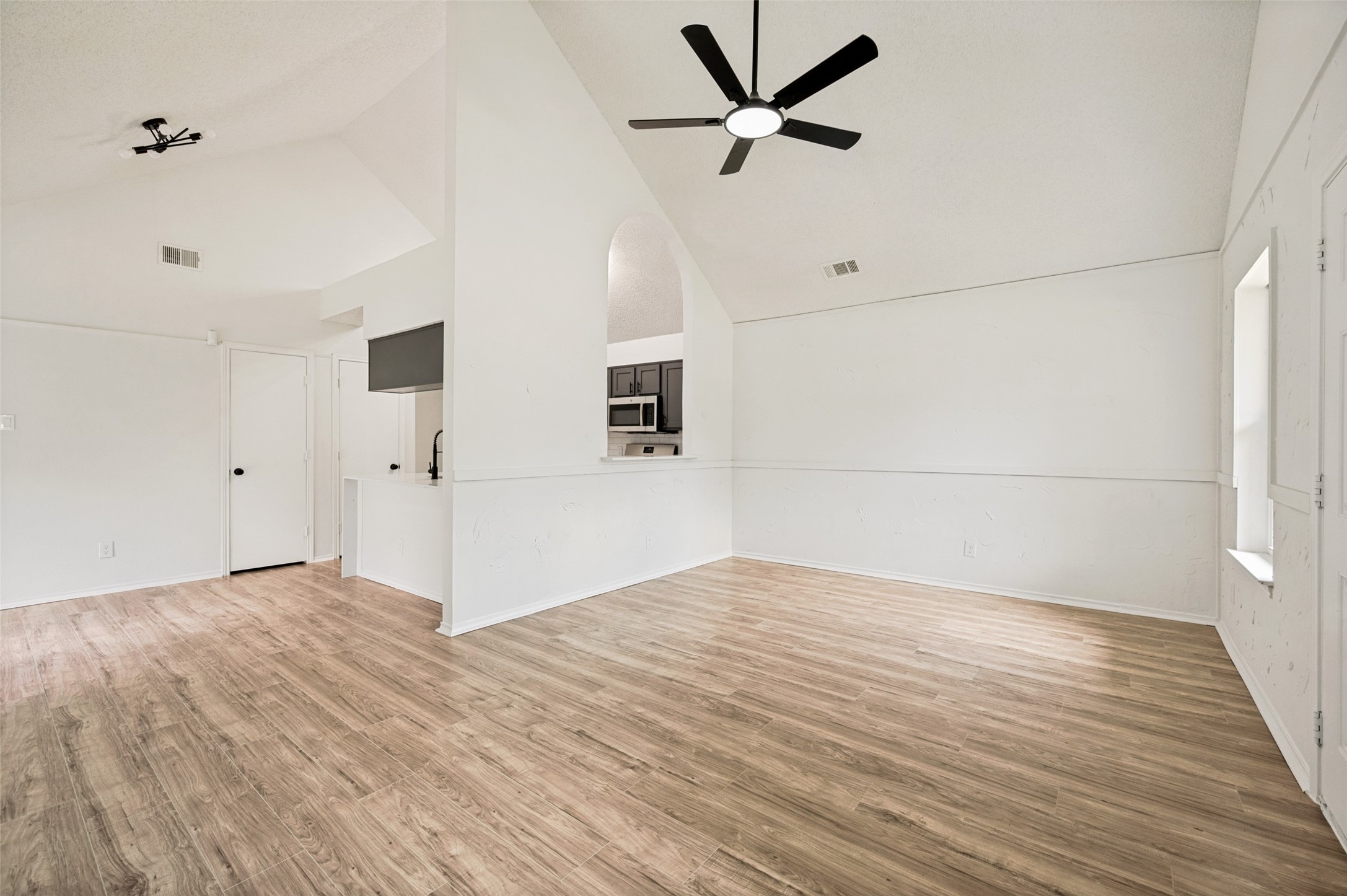 1221 Hilburn Court Irving TX 75060