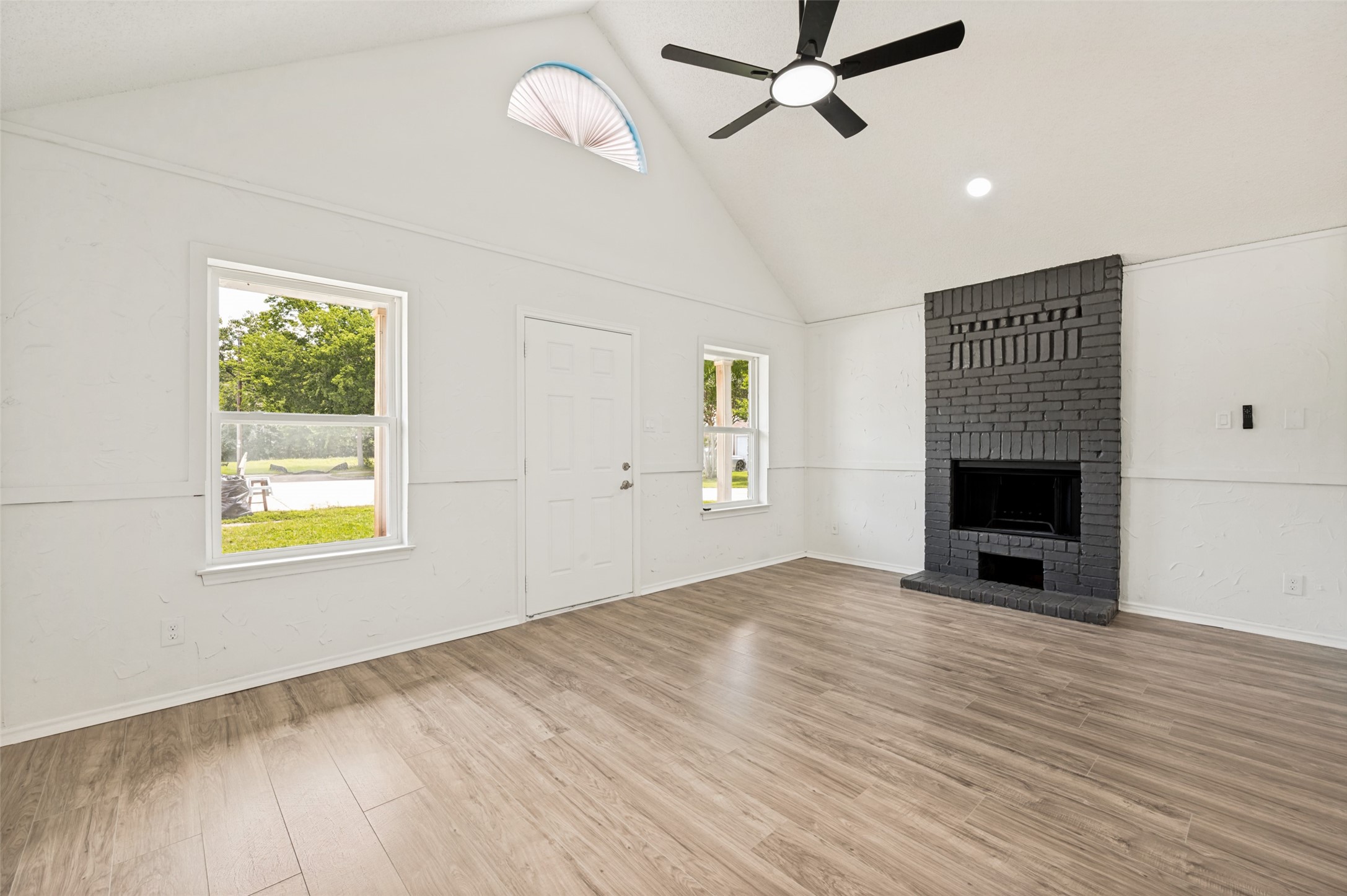 1221 Hilburn Court Irving TX 75060