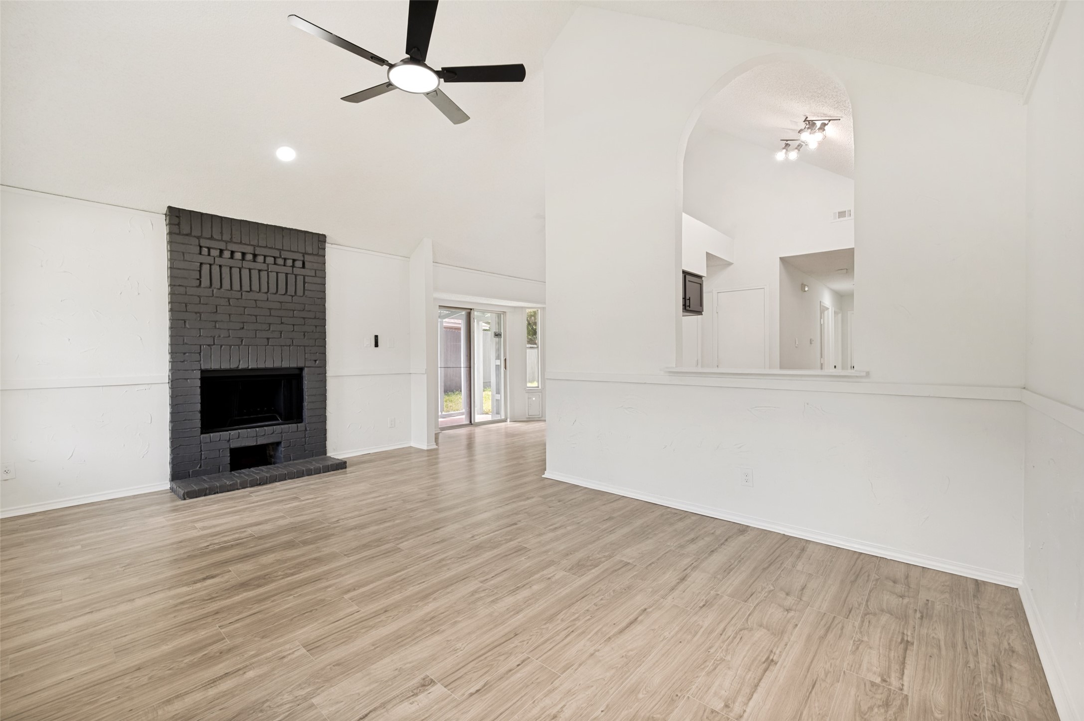 1221 Hilburn Court Irving TX 75060