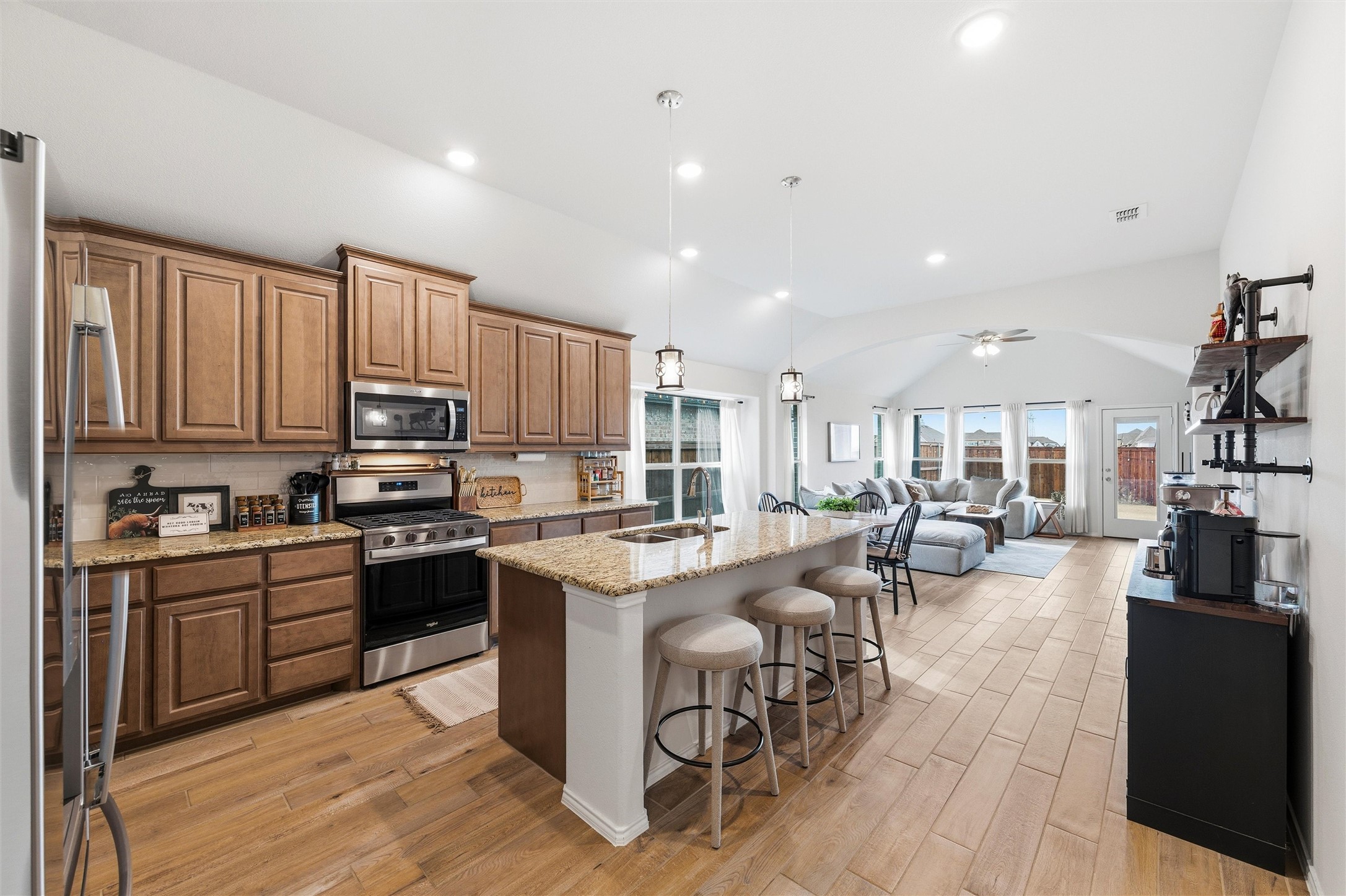 7737 Oakmeade Street Joshua TX 76058