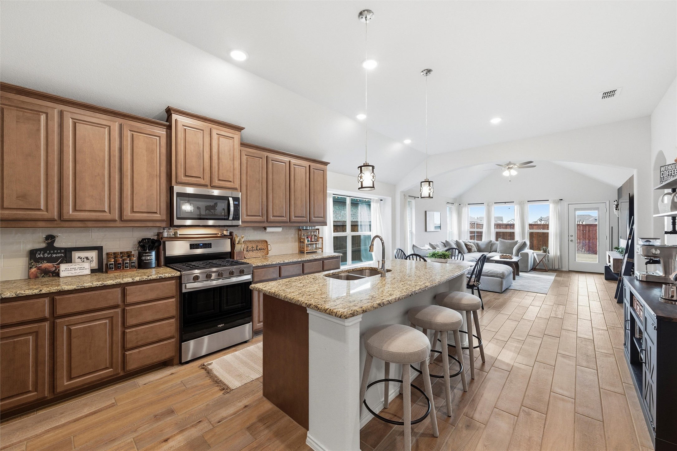 7737 Oakmeade Street Joshua TX 76058