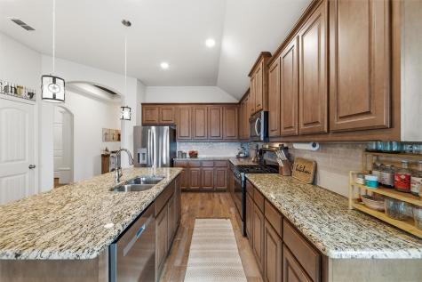 7737 Oakmeade Street Joshua TX 76058