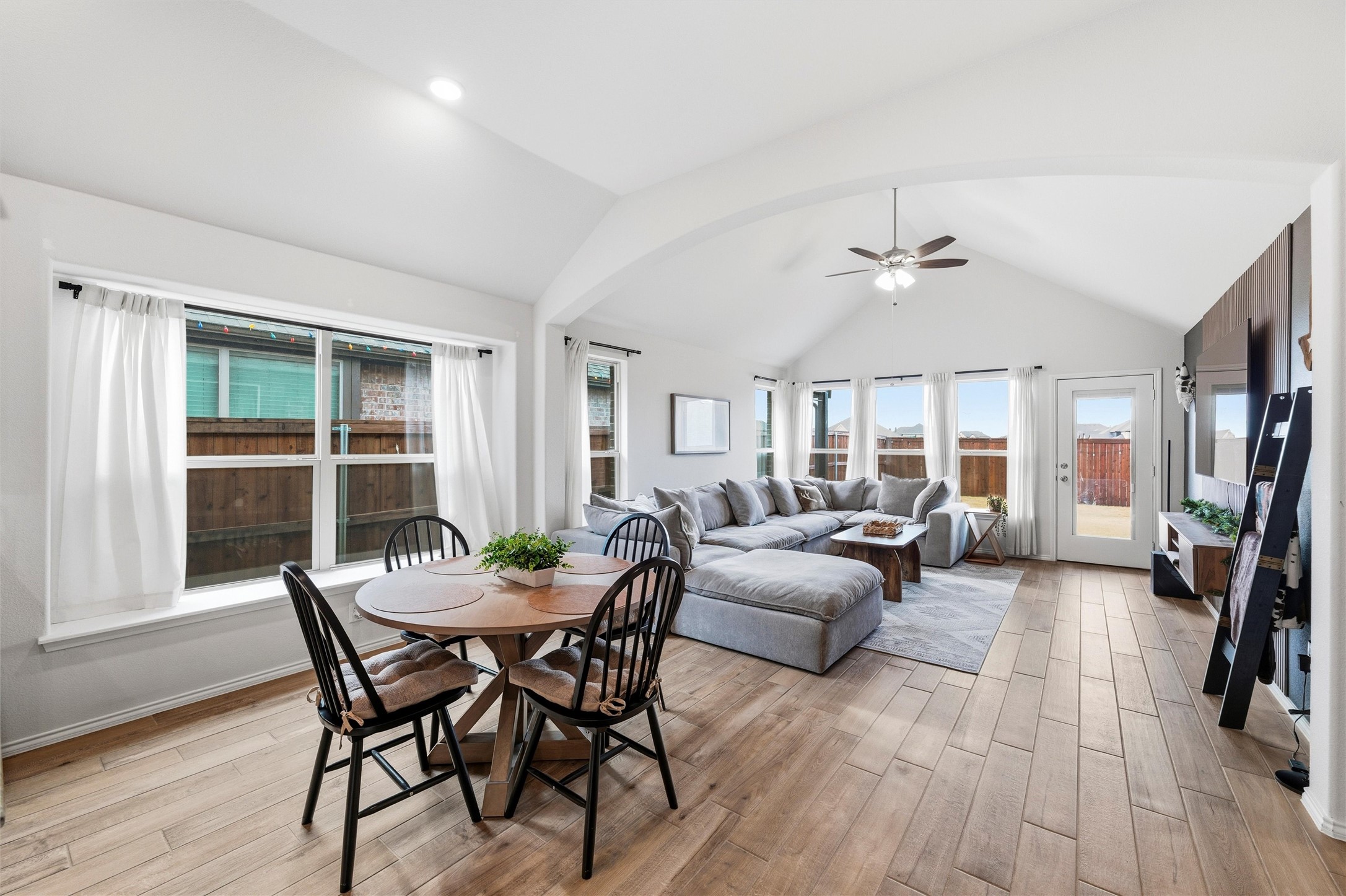 7737 Oakmeade Street Joshua TX 76058