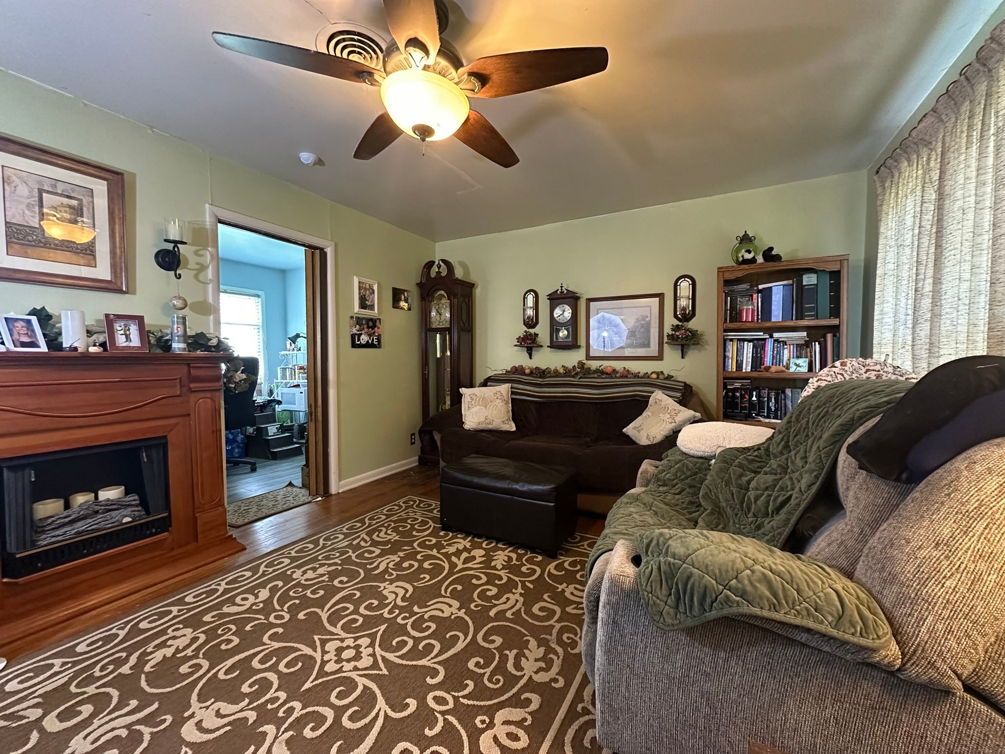 908 E Summit Street Sherman TX 75090