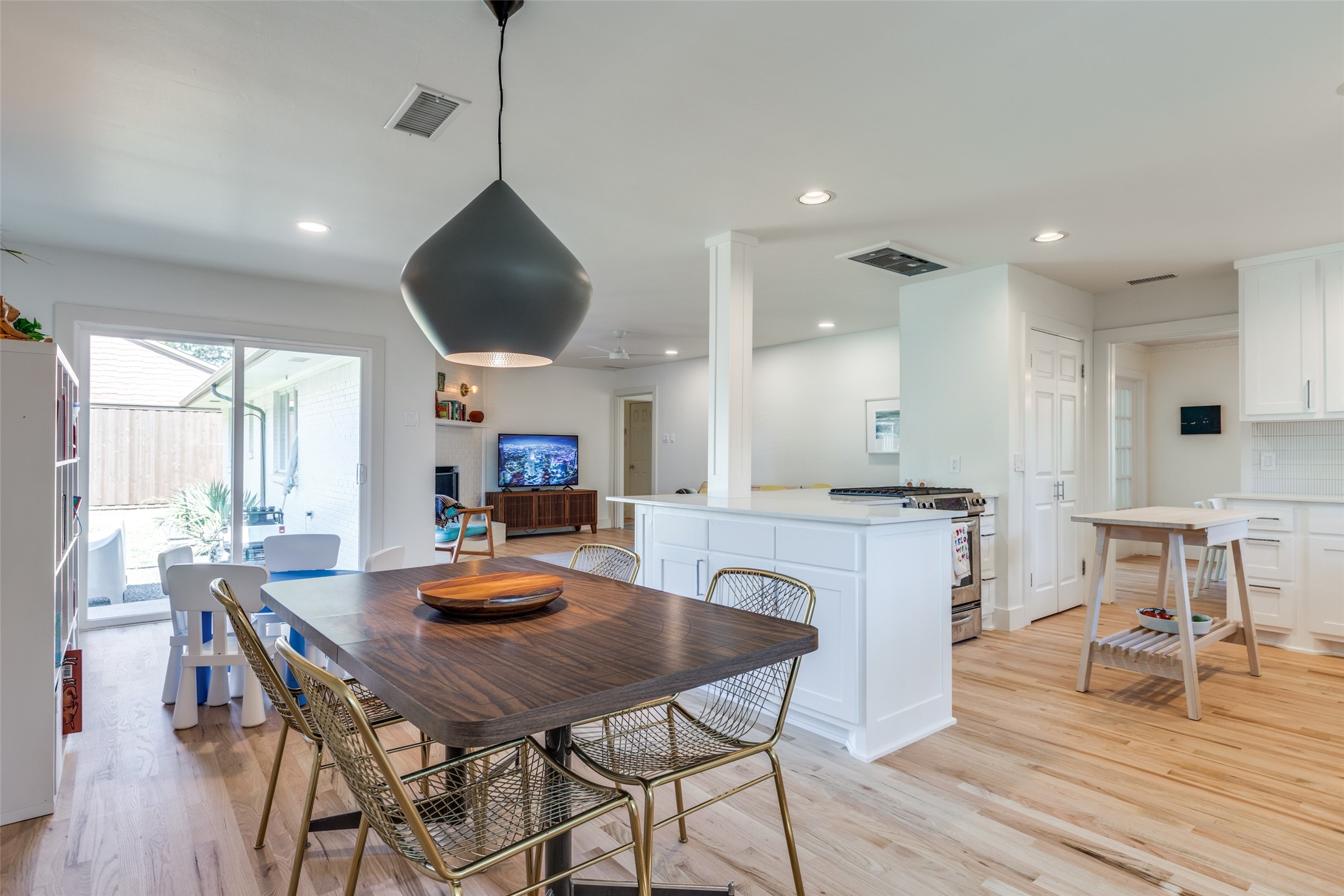 918 Chadwick Drive Richardson TX 75080