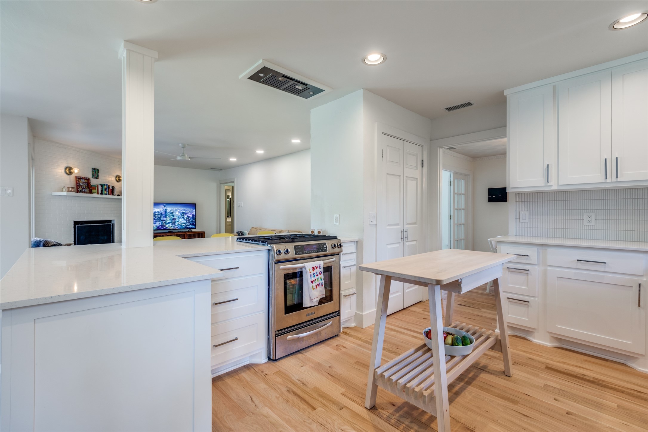918 Chadwick Drive Richardson TX 75080