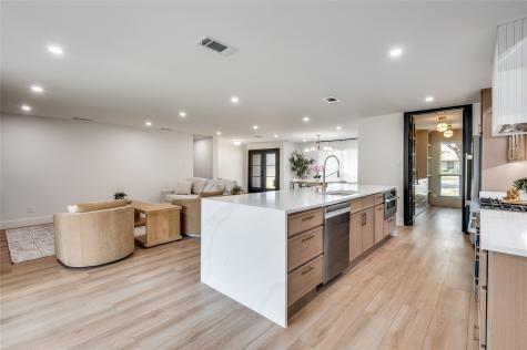 3895 Antigua Circle Dallas TX 75244