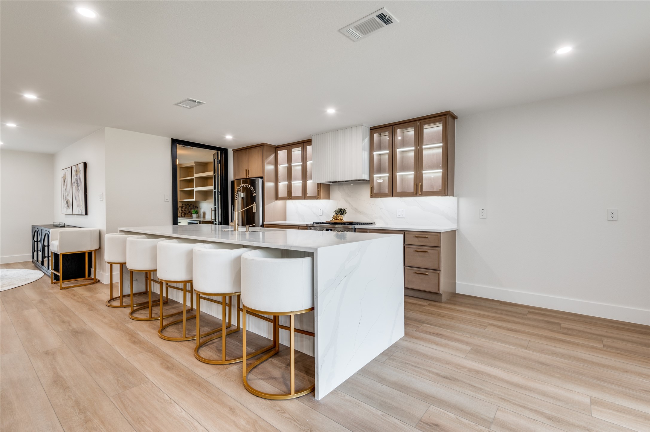 3895 Antigua Circle Dallas TX 75244