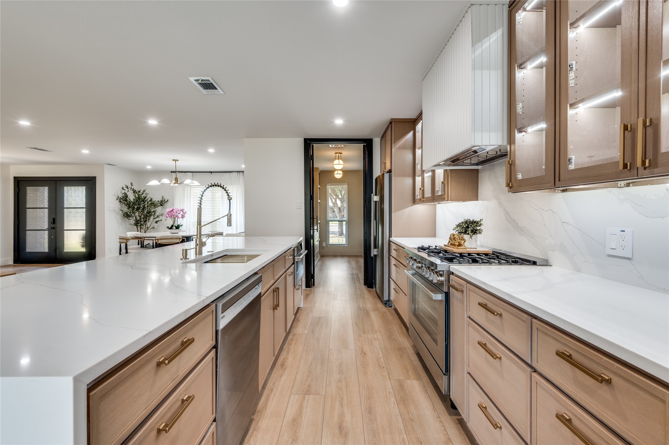 3895 Antigua Circle Dallas TX 75244