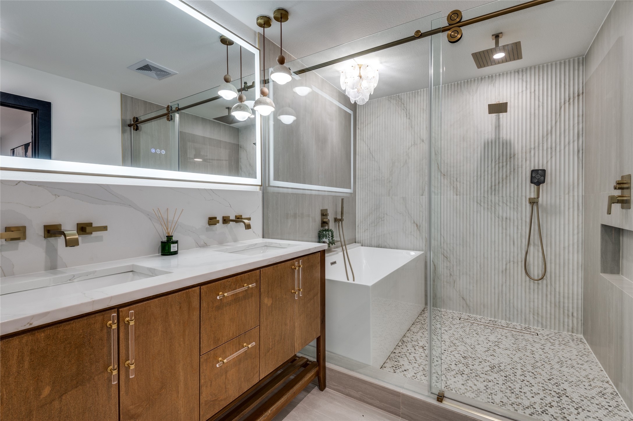 3895 Antigua Circle Dallas TX 75244
