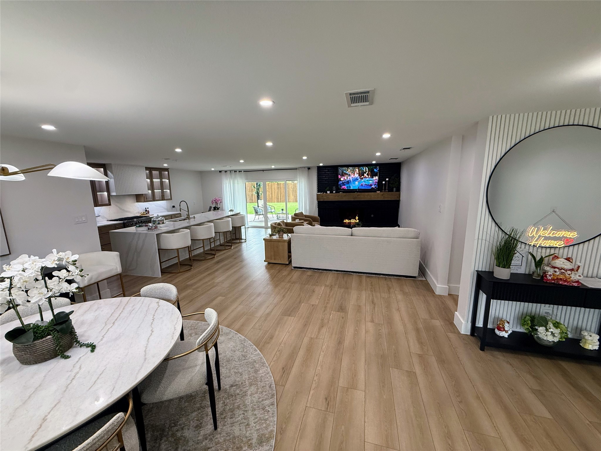 3895 Antigua Circle Dallas TX 75244