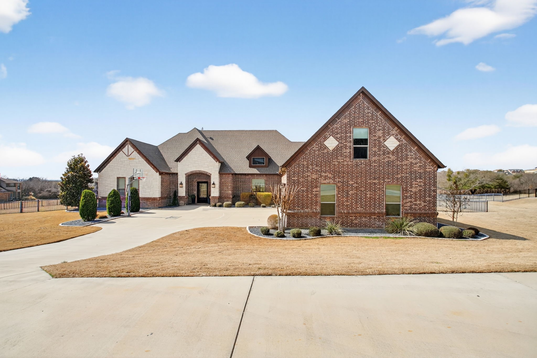 125 Signature Court Weatherford TX 76087