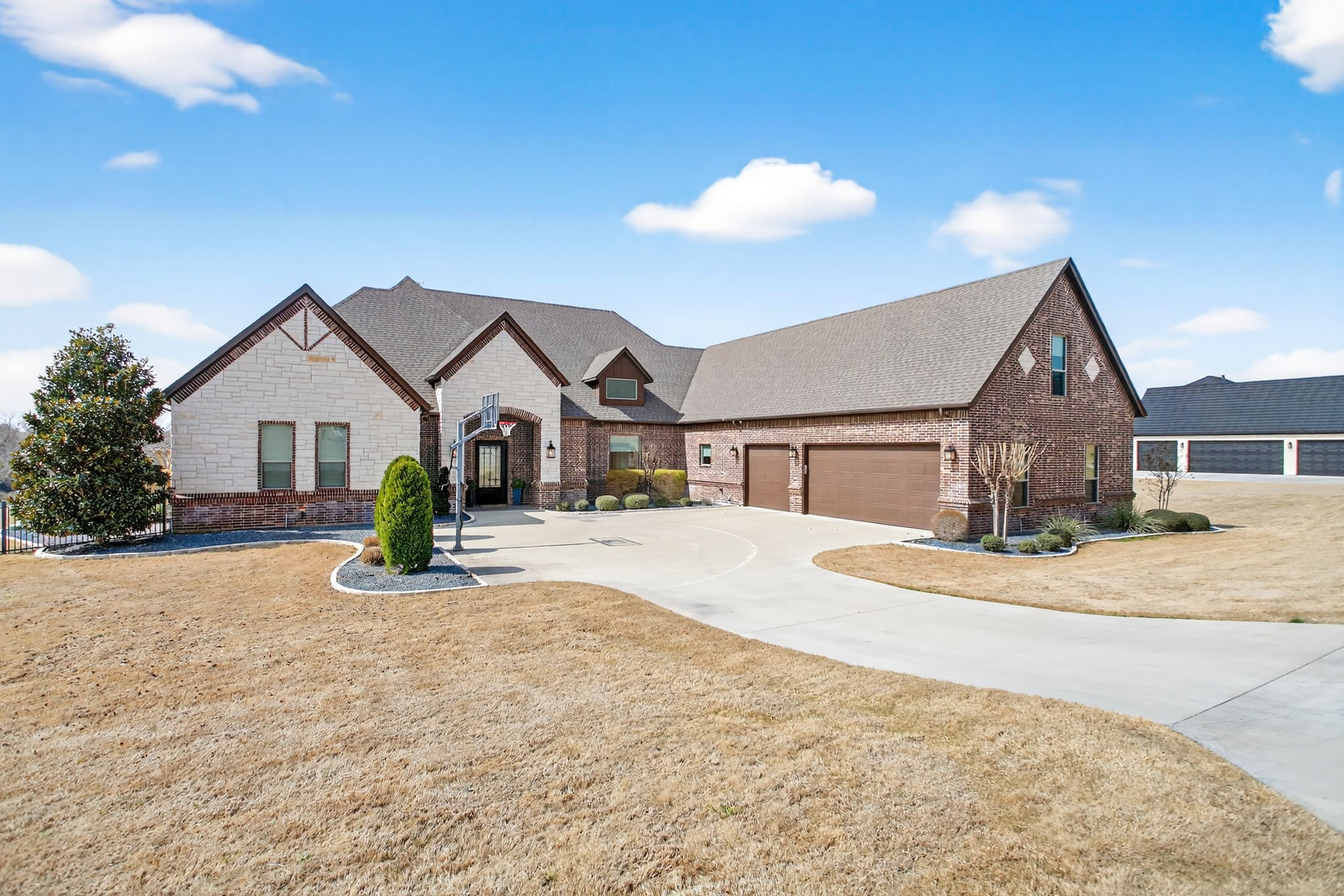 125 Signature Court Weatherford TX 76087