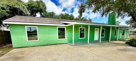 505 N 16th Street Port O Connor TX 77982
