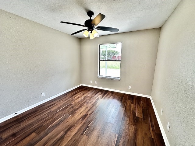 505 N 16th Street Port O Connor TX 77982