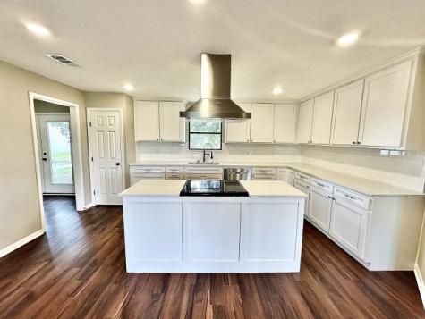 505 N 16th Street Port O Connor TX 77982