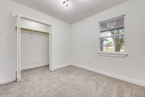 2010 Durham Street Irving TX 75062