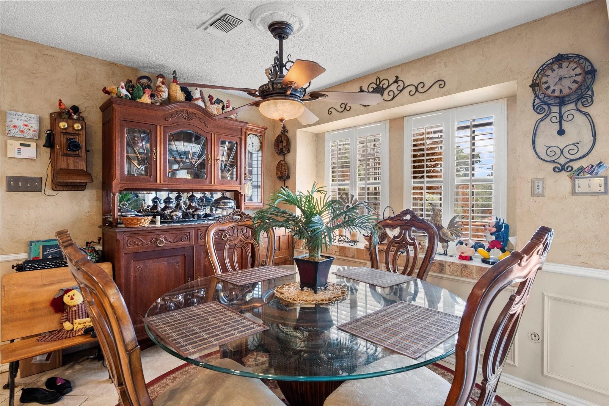 1005 Acorn Court Arlington TX 76012