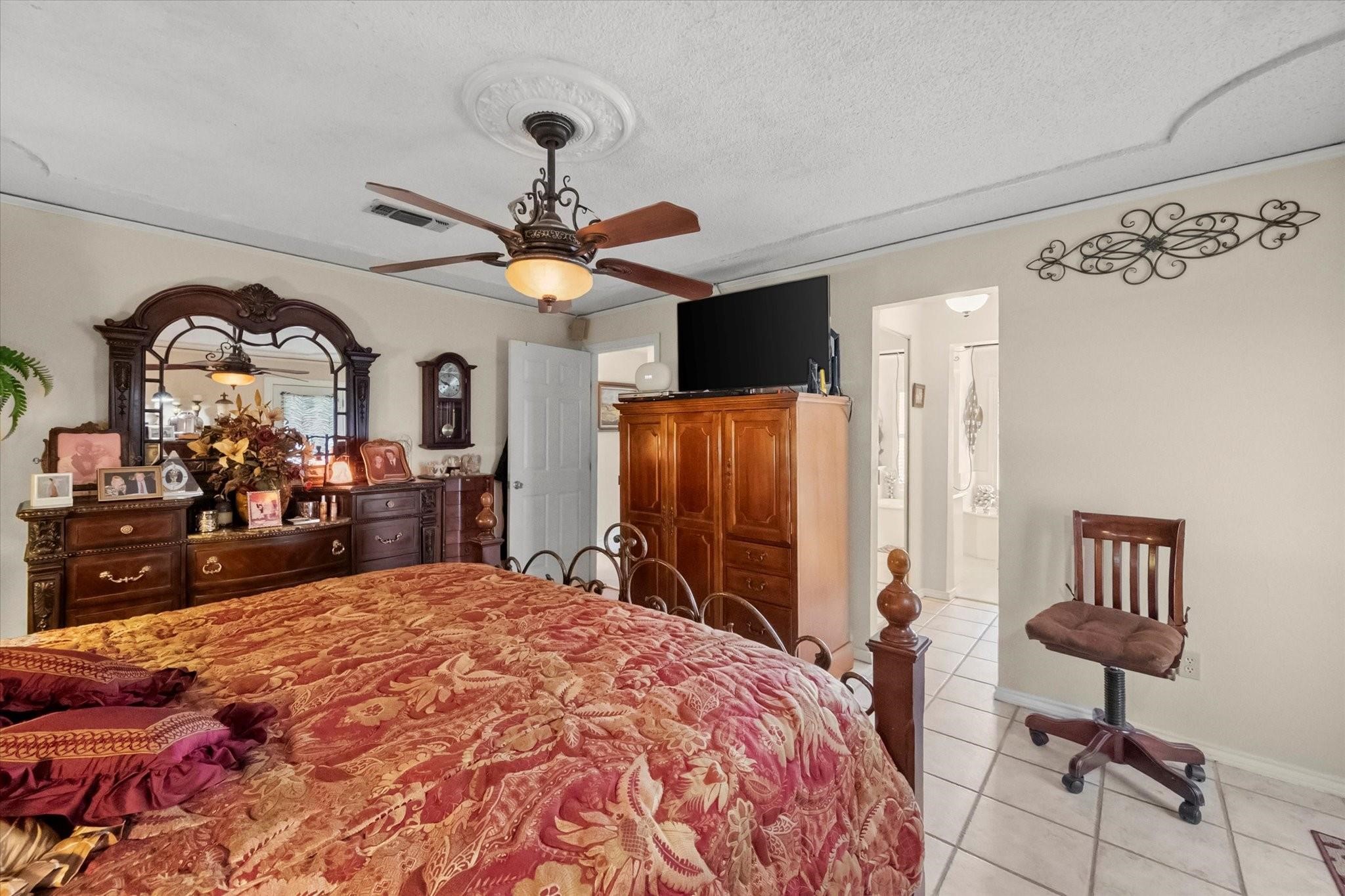1005 Acorn Court Arlington TX 76012